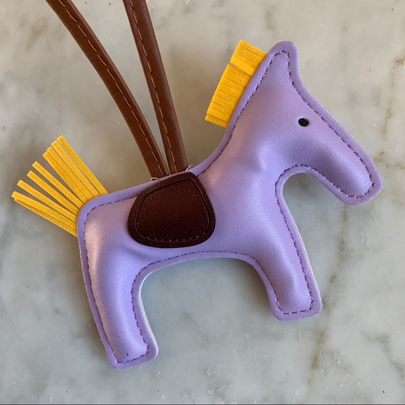 Cute Horse Keychain Bag Charm - Picture 3 of 8